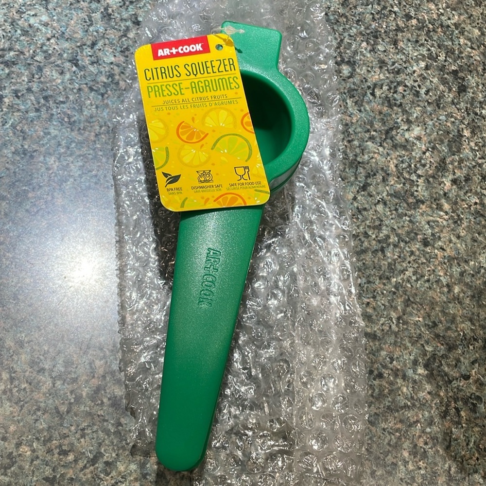 AR+Cook Citrus Squeezer juices all lemons limes NEW
